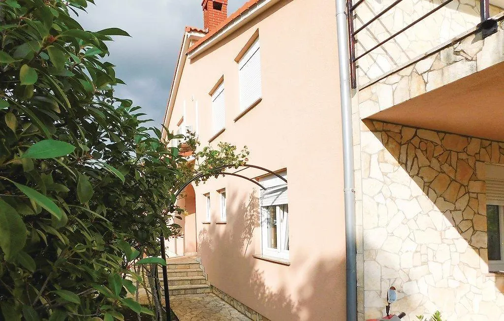 Family Friendly Apartments With A Swimming Pool Pula - 15306의 연락처